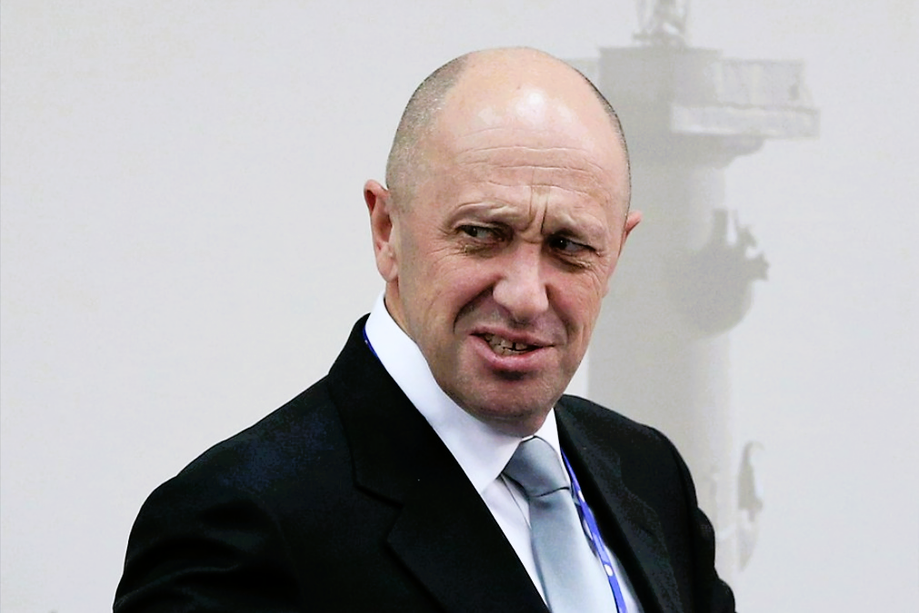 Wagner-Söldner foltern russischen Offizier und klauen Panzer der russischen Armee!