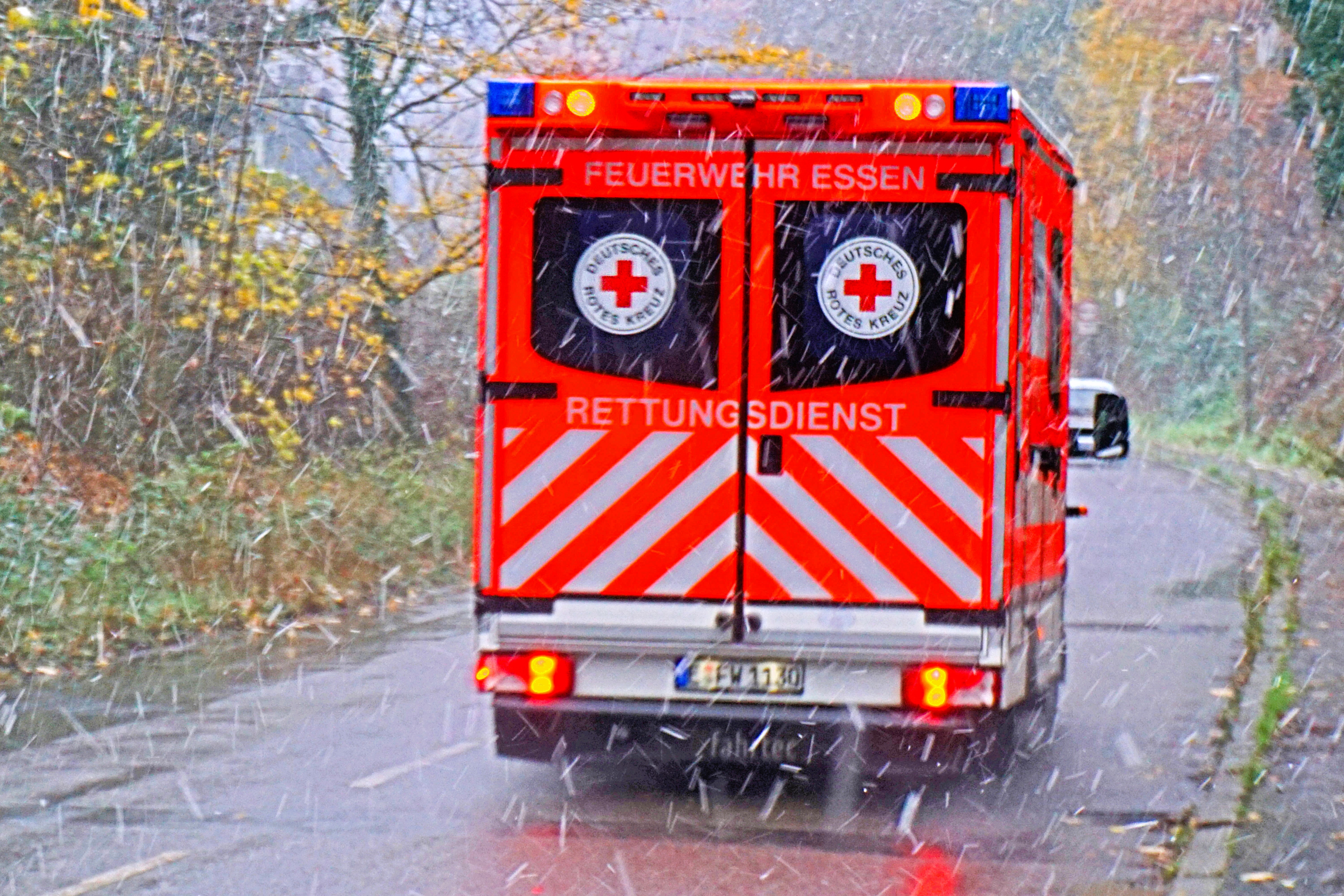 Tragödie in Essen - 2 Kleinkinder innerhalb weniger Stunden aus Fenster gestürzt!