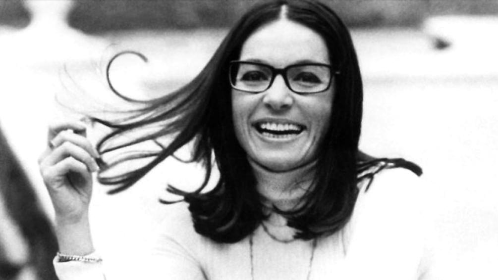 Krebs! Nana Mouskouri - traurige Diagnose! Ihr Ehemann ist jetzt ihre große Stütze