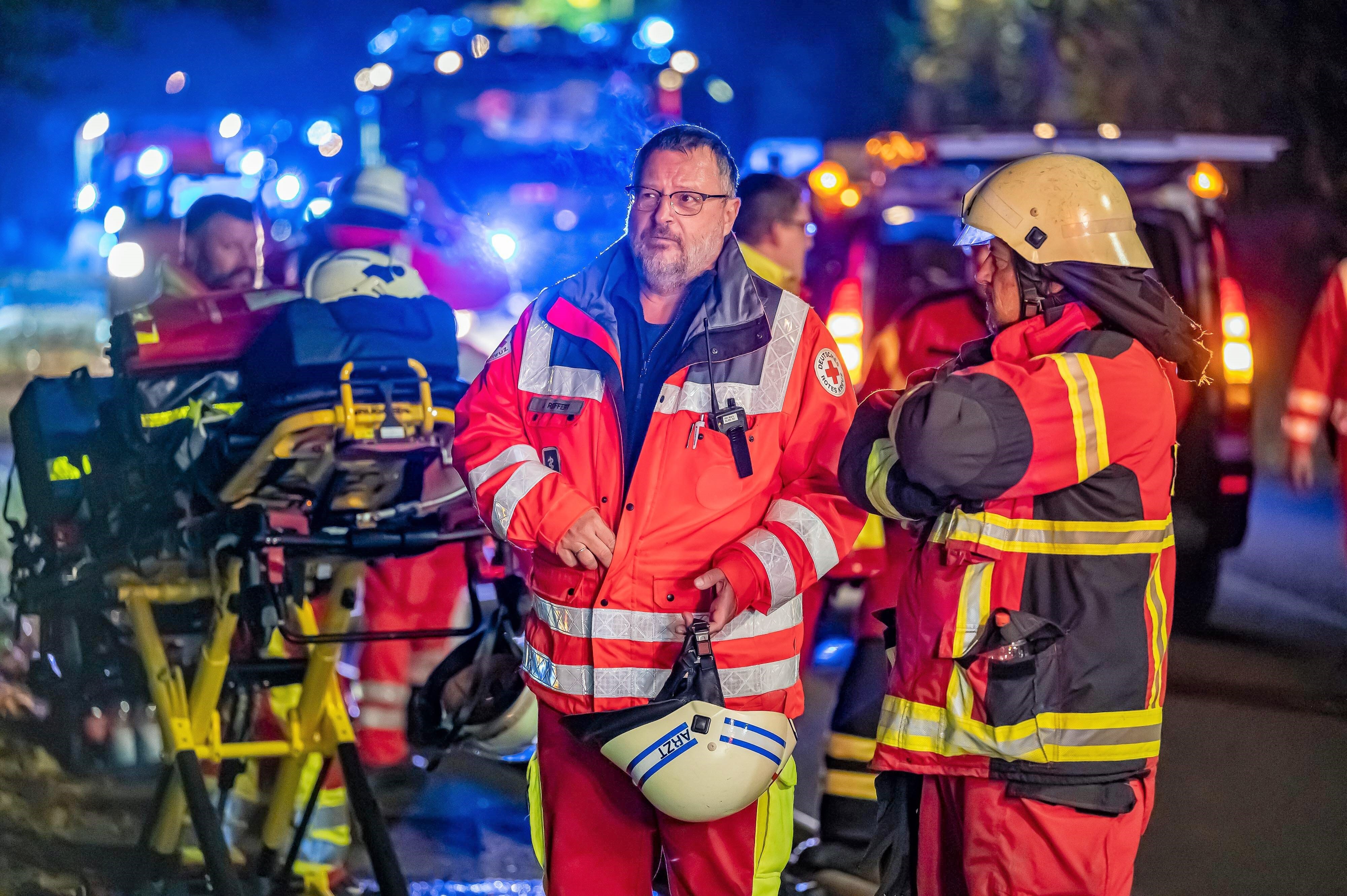 Glätte-Unfall! Ein Toter, drei schwer Verletzt nach Blitzeis-Chaos auf der Bundesstraße!