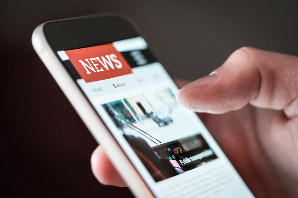 Cover-Foto von Nicolas Sarkozy und Carla Bruni sorgt für Lacher