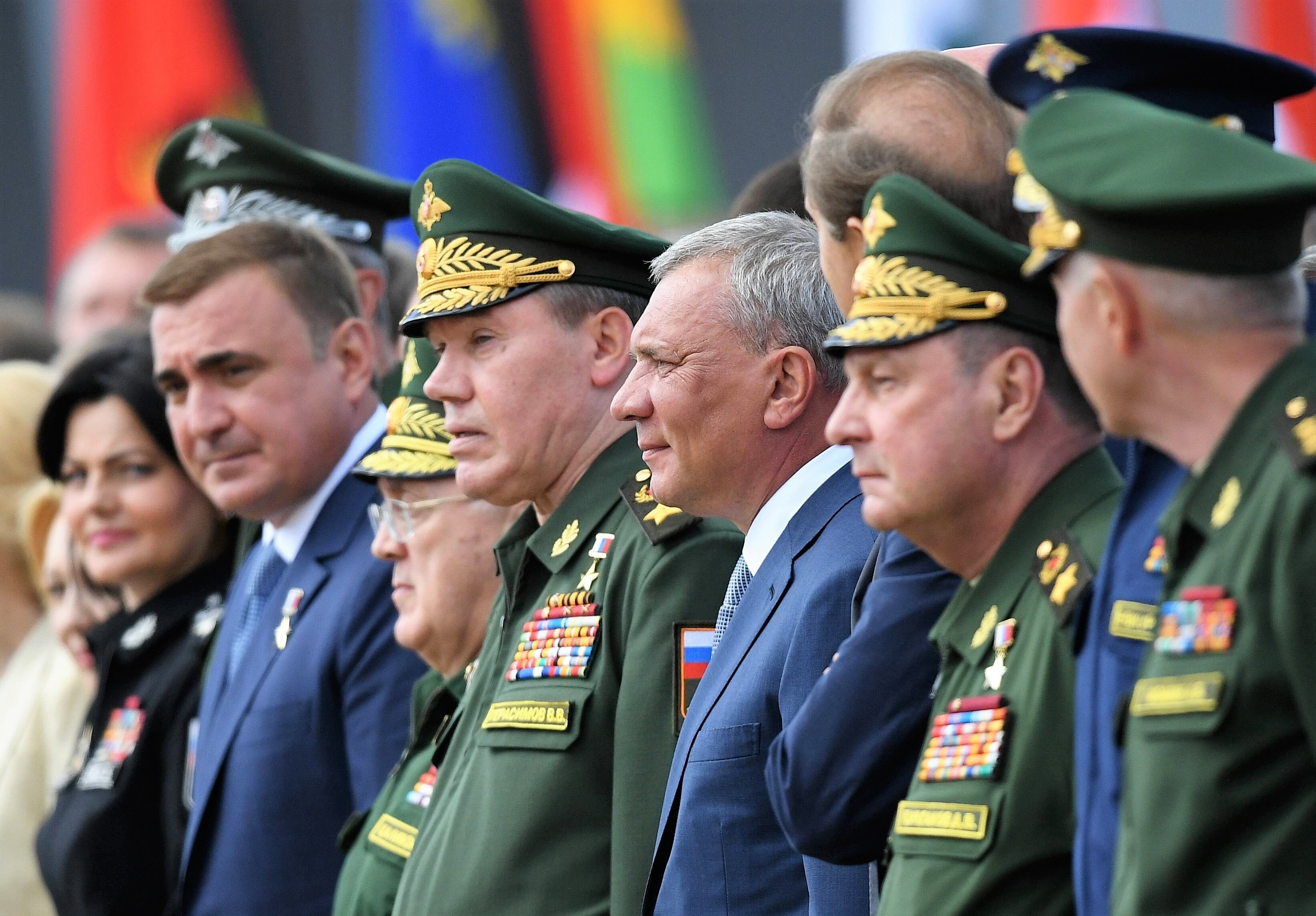 Nach Putschversuch - Top-General verschwunden! Putin startet Säuberung in der Armee - jetzt rollen Köpfe!